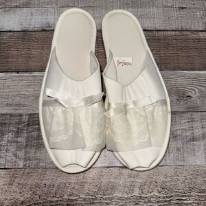 Vintage Mid Century Henson Kickernick White Nylon Coquette House Slippers | L
